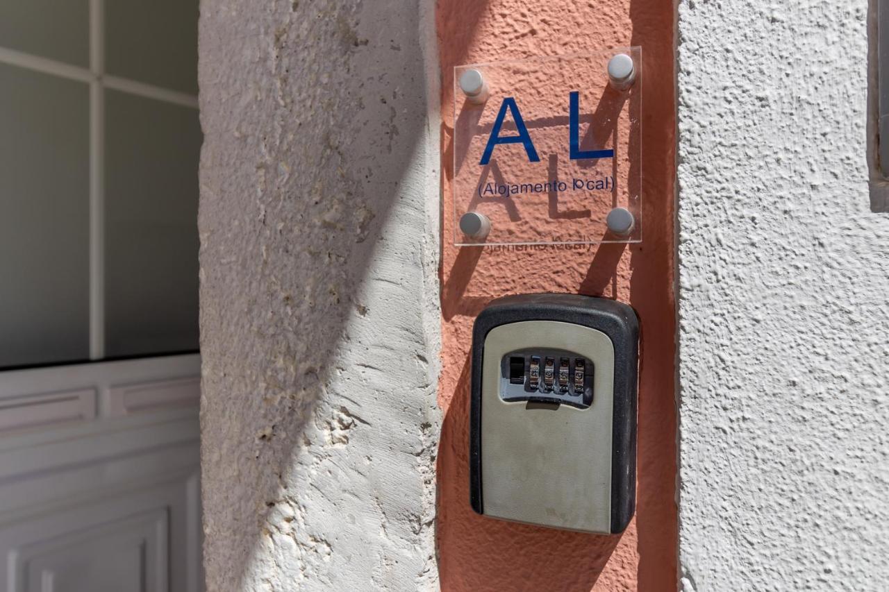 Stay In Todi - Alojamento Local セトゥーバル エクステリア 写真